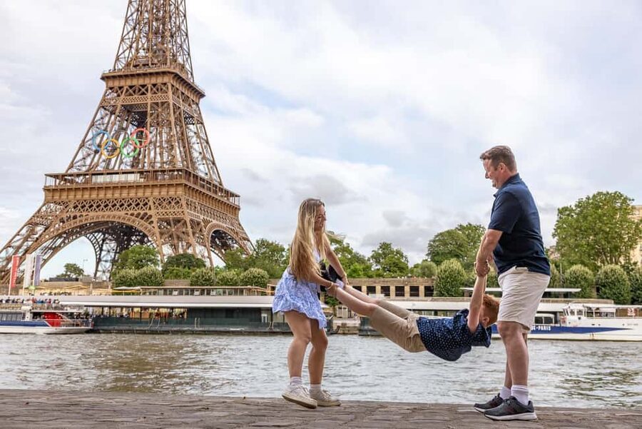 Paris: Professional Photoshoot - Price and Logistics, What You Need to Know Before Booking