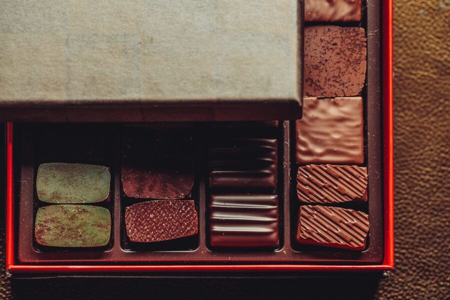 Paris: Pure Chocolate Walking Tour - The Right Bank route: Concorde, Tuileries Gardens, and Madeleine flavors