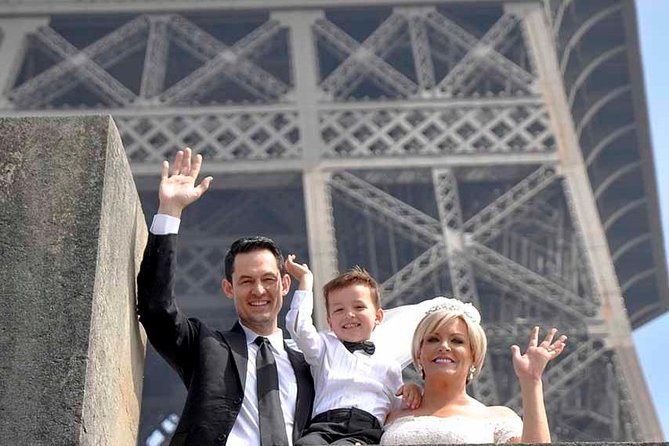 Paris Renew Your Wedding Vows Experience with Professional Photographer - The vow renewal ceremony: celebrant, rings, and a clear flow