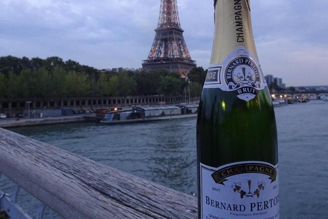 Paris Romantic & Private Tour By Night on a Sidecar Ural - Who This Tour Suits Best in Paris?
