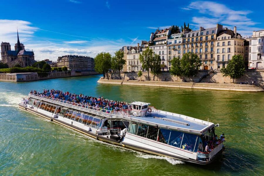 Paris : Scenic Cruise on the Seine River with Champagne - Where Port de la Conférence meets the Seine, and how to avoid stress