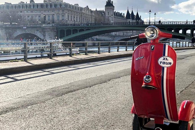 Paris - Segway Tour 120 min - Daytime vs sunset: pick the mood that matches your photos