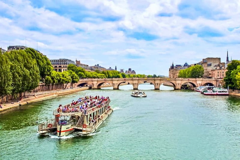 Paris: Seine Cruise & Crepe Tasting near the Eiffel Tower - A One-Hour Seine Cruise That Feels Like a Shortcut Around Paris