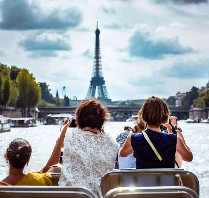 Paris: Seine Cruise with French breakfast near the boats - Eiffel Tower Breakfast First: Why This Start Feels Smart