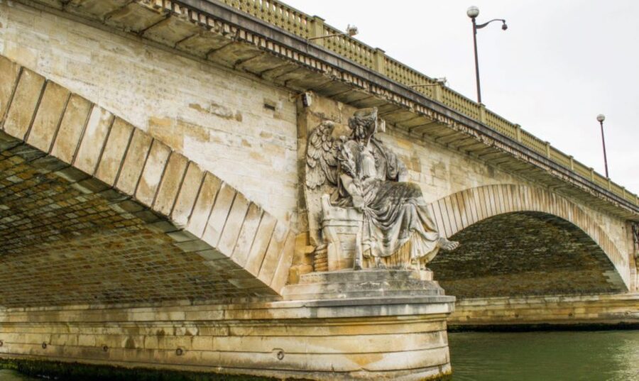 Paris: Seine Cruise with Snack/Optional Eiffel Tower Ticket - Timing, value, and how $29 makes sense