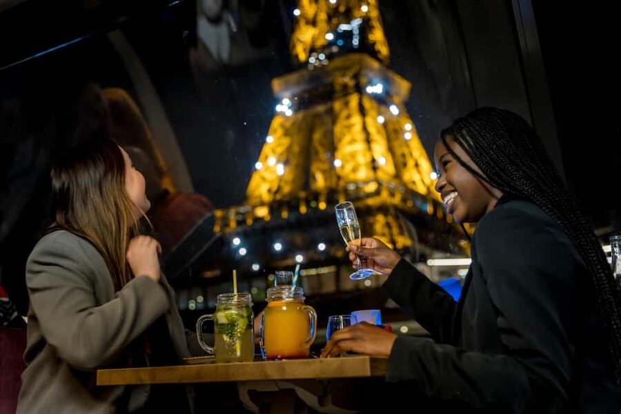 Paris: Seine River Champagne Dinner Cruise with Live Music - Why a Seine Champagne dinner cruise is a smart Paris night plan