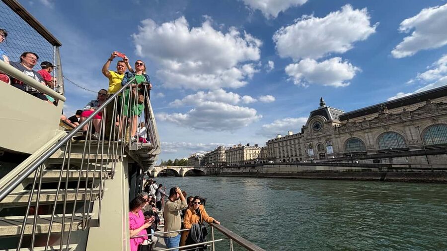Paris: Seine River Cruise and 3-course Bistro Lunch - Should You Book This Seine Cruise and Bistro Lunch?