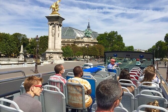 Paris Seine River Cruise with 1/2/3 Days HOHO Combos - Audio guides on both parts, and what to do if the sound slips