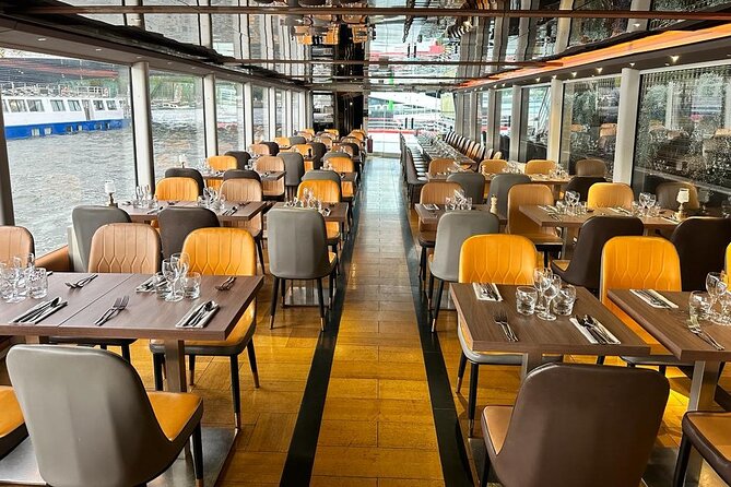 Paris Seine River dinner cruise from Alexandre III bridge - Seats, window upgrades, and the reality of a small boat