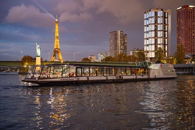 Paris Seine River Dinner Cruise with Champagne and Window Seating - From Musée d’Orsay to the Louvre: the best early stretch of the route