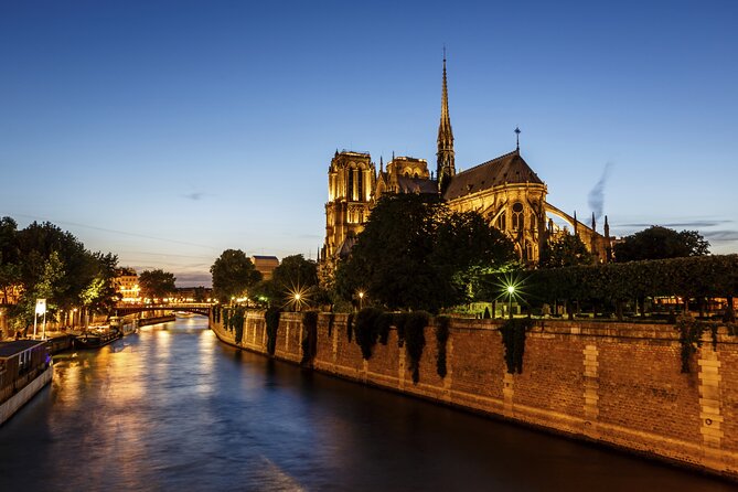 Paris Seine River Dinner Cruise with Champagne and Window Seating - Eiffel Tower timing, Pont d’Iéna, and the Trocadéro viewpoint moment