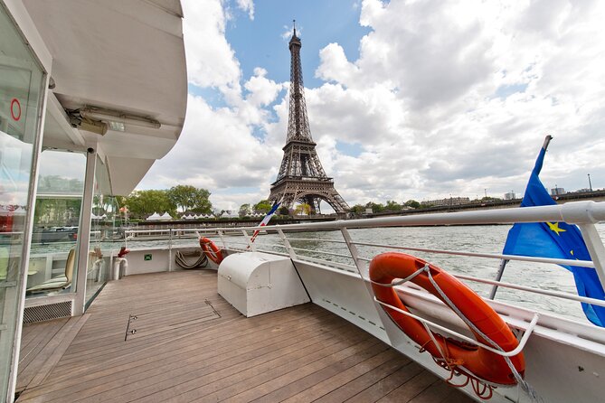 Paris Seine River Hop-On Hop-Off Sightseeing Cruise by Batobus - Price and value: when $27.56 feels like a smart buy