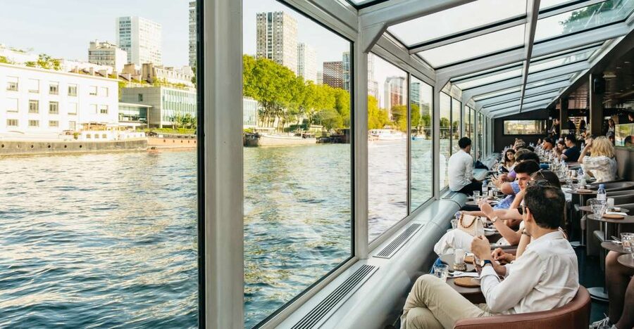 Paris: Seine River Panoramic Views Dinner Cruise - Who should book this Seine dinner cruise, and who might not love it