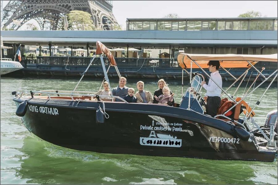 Paris: Seine River Private Cruise - Why a Seine Private Cruise From Port de Javel Haut Feels Different