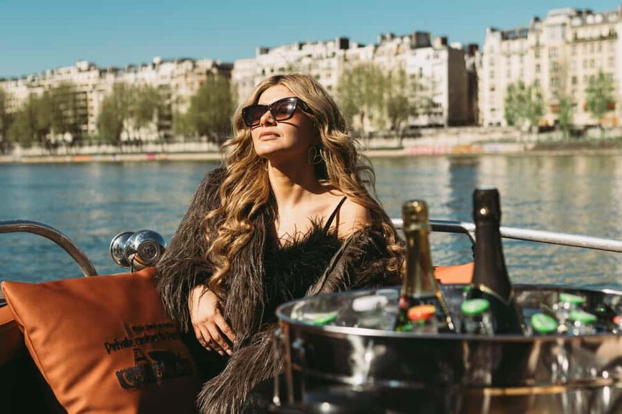 Paris: Seine River Private Cruise - What You See on the Water, From Statue of Liberty to Notre-Dame
