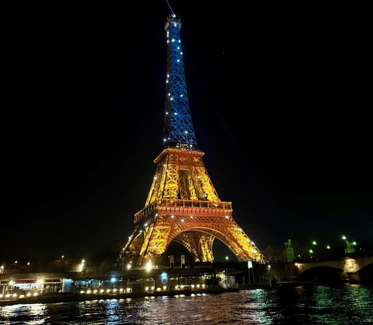 Paris: Seine River Private Cruise - The Boat Situation: Standard 1-5 vs Larger 6+ (Comfort Math)