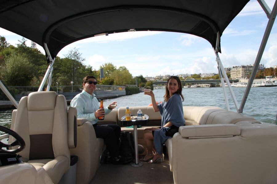 Paris: Seine River Private Guided Pontoon Boat Cruise - Price and value: $577 for up to six, and when it makes sense