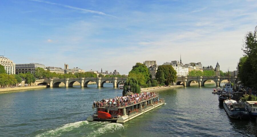 Paris: Seine River Walking Tour with Optional Musée d'Orsay - Key things I’d focus on before you go