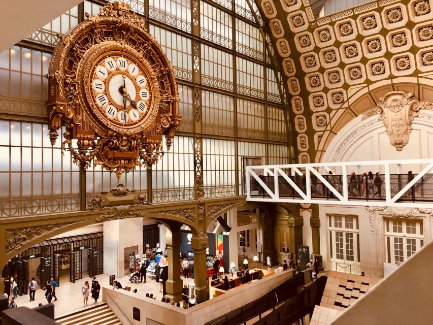 Paris: Seine River Walking Tour with Optional Musée d'Orsay - Starting at Pont Neuf, getting Paris in the right order