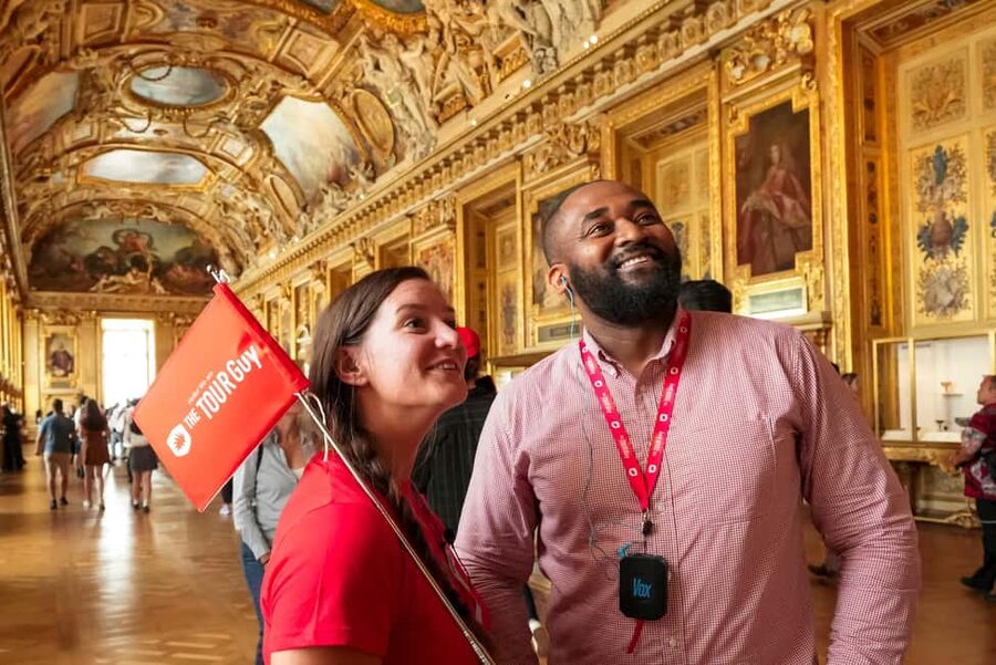 Paris Semi Private Walking Tour: Louvre, Eiffel Tower & Boat - Lunch Break and Metro Transfers, Without the Guesswork