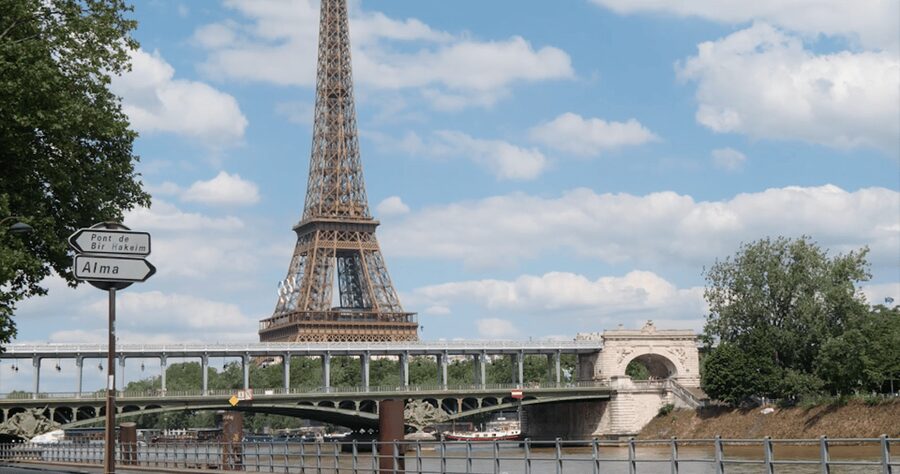 Paris: Side-Car Tour of Paris's most Beautiful Monuments - How the Ride Feels: Open-Air, Helmeted, Built for Photos