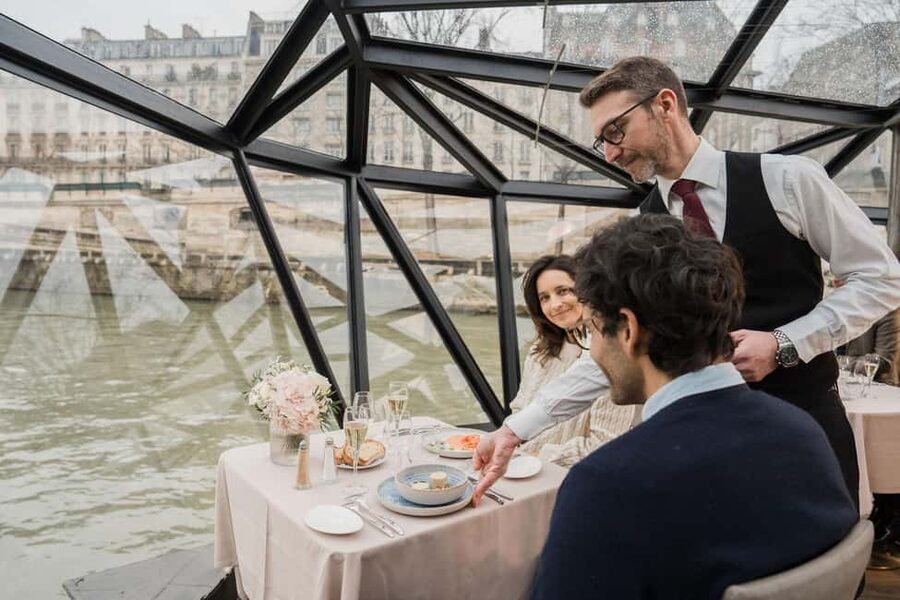 Paris: Sightseeing Cruise on the Seine with 3-Course Lunch - Key highlights you will care about