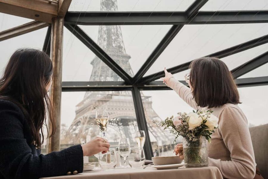 Paris: Sightseeing Cruise on the Seine with 3-Course Lunch - Meeting at Port de la Conférence, near Alma Bridge