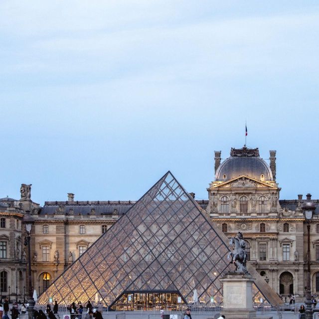 Paris: Sightseeing tour of Paris and Louvre Guided tour - Price and value for a private group up to 2 at $1,474