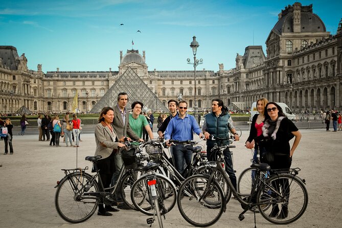 Paris Small Group Guided Bike Tour of Must-See Sights - A 15-person cap is not a small detail in Paris