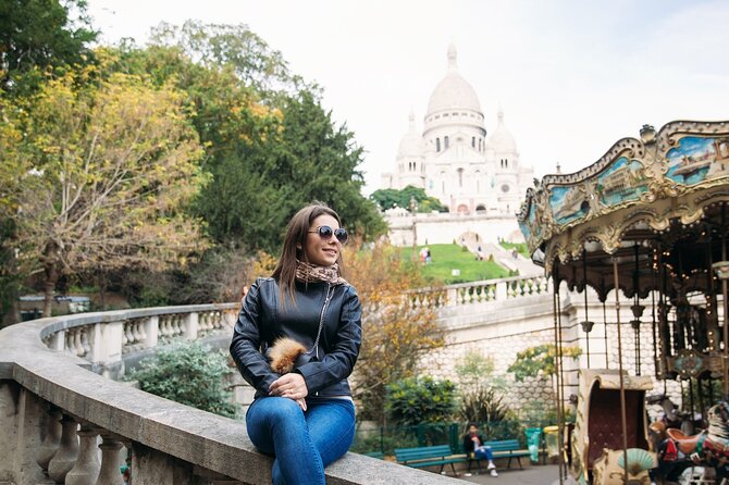 Paris: Small Group Moulin Rouge &Sacré Cœur Montmartre Tour - The Wall of Love: A Quick Hit of Romance and Language