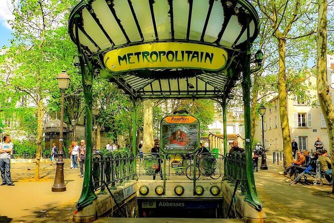Paris: Small Group Moulin Rouge &Sacré Cœur Montmartre Tour - Le Bateau-Lavoir: Where Early 20th-Century Art Began to Bubble