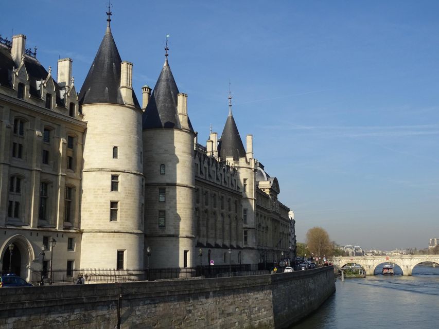Paris: Ste-Chapelle, Conciergerie, Notre Dame Private Tour - Timing, tickets, and the reality of the short day