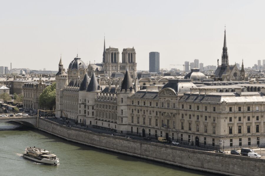 Paris: Ste Chapelle, Conciergerie Private Guided Tour +Entry - Key things to know before you go
