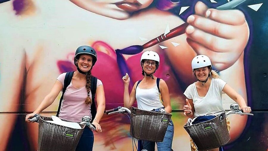Paris: Street Art Open-Air Museum Bike Tour - What to know before you book, bikes and comfort