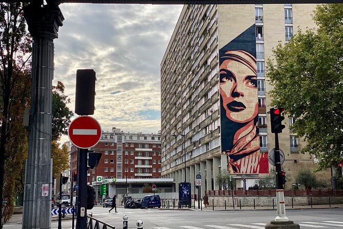 Paris Street Art, smartphone audioguided tour - Stop 4: OBEY’s Tribute to the 2015 Attacks