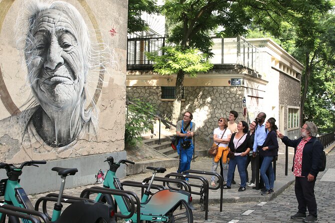 Paris: Street Art Tour with a Street Artist Guide - How the walking format helps you see more than you photograph