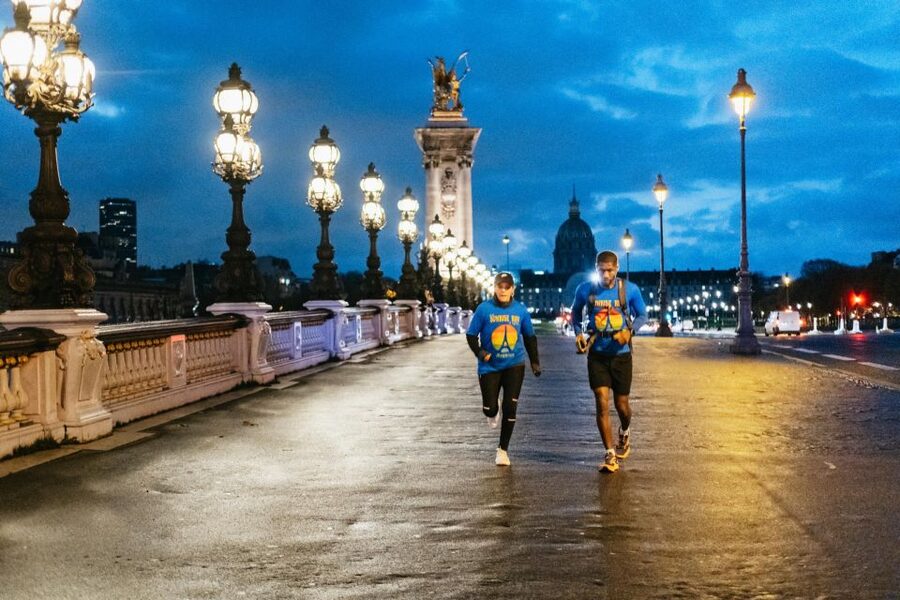 Paris: Sunrise Running and Sightseeing Group Tour - Pace and fitness: the non-negotiable 5 kilometer run