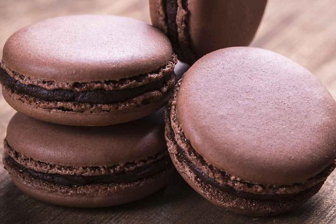 Paris Sweet & Chocolate Family Treasure Hunt - Macarons first: 15 flavor choices and real kid agency