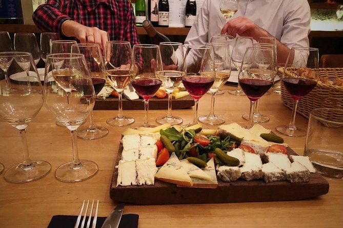 Paris - Ten Wines and Ten Cheeses Tasting in a Royal Cellar - Royal Cellars by the Louvre: What Happens in Your 2-Hour Tasting