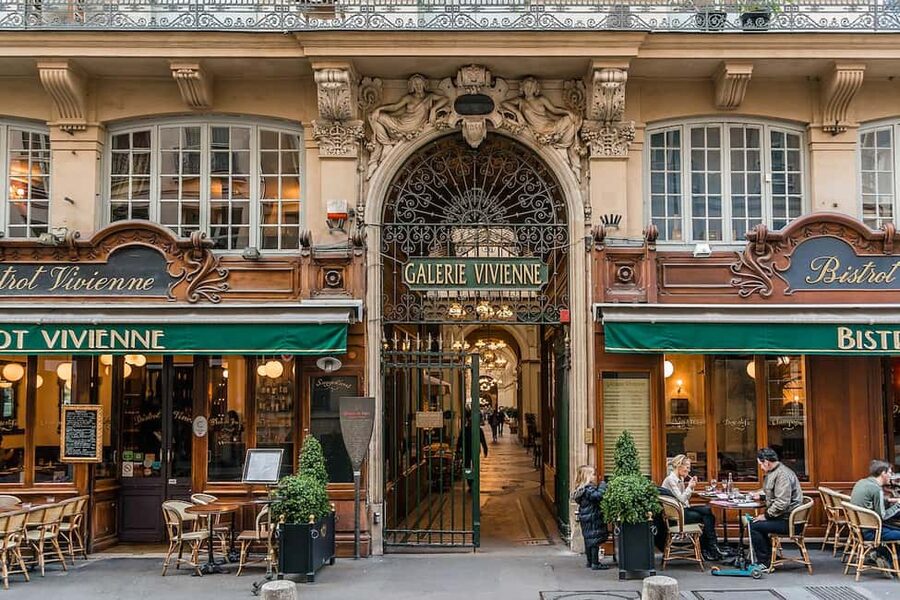 Paris: The best Undiscovered Quarters & Secret Gems Tour - Galeries Lafayette rooftop: your 360º “OK, I get Paris” moment