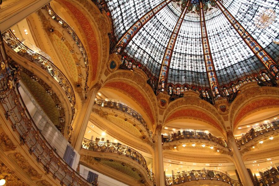 Paris: The best Undiscovered Quarters & Secret Gems Tour - Café Leonard: a real Paris pause with coffee included