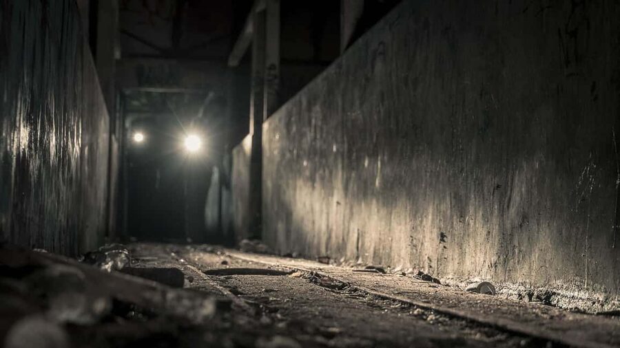 Paris: "The Live Thriller" Hunt down a Serial Killer - A serial killer case that starts near Montmartre