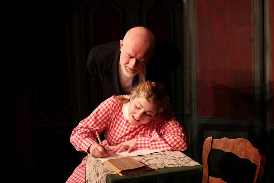 Paris: Theatre Package, The Lesson & The Bald Soprano - The real game-changer: English surtitles above the stage