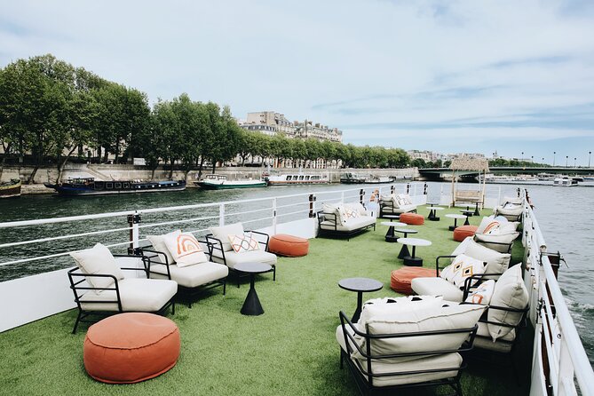 Paris Theo Boat Seine River Italian Trattoria Style Dinner Cruise - Alexander III Bridge and the Eiffel sparkle moment