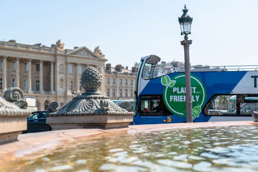 Paris: Tootbus Kids Bus Tour Experience - Green travel that still feels convenient