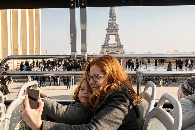 Paris Tootbus Kids Tour Sightseeing Live Guided Tour - Arc de Triomphe: quick context, huge symbolism