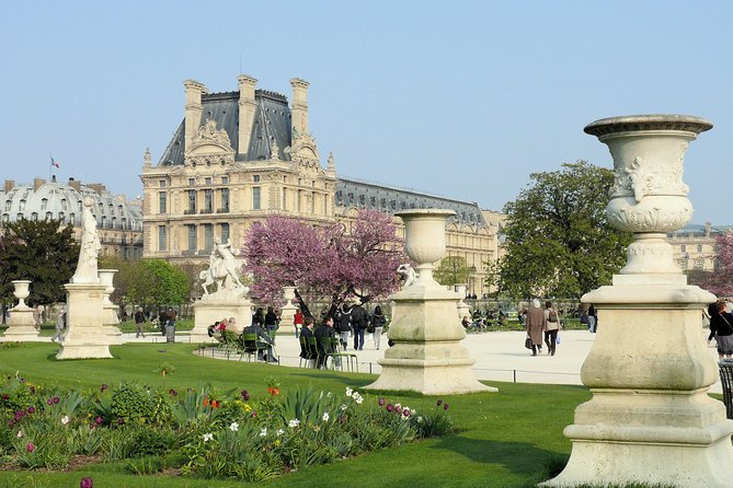 Paris Top Attractions & Hidden Gems around your Hotel Private Orientation Tour - The walking reality, pace, and how guides keep it fun