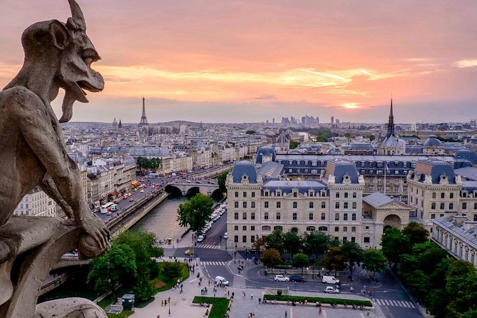 Paris Top Sights Half Day Walking Tour with a Fun Guide - Seine riverfront feel, then Trocadéro vibes and Place du Tertre