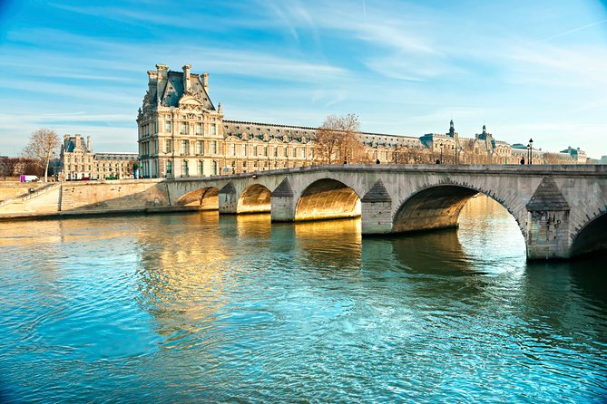Paris Tour with Lunch at the Eiffel Tower and Seine River Cruise - The Seine Cruise: Recorded Audio, Earphones, and Big Views