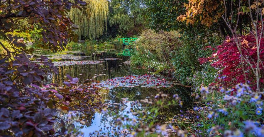 Paris: Transport for visit Giverny Claude Monet 7 peoples - Timing tips so you do not feel rushed